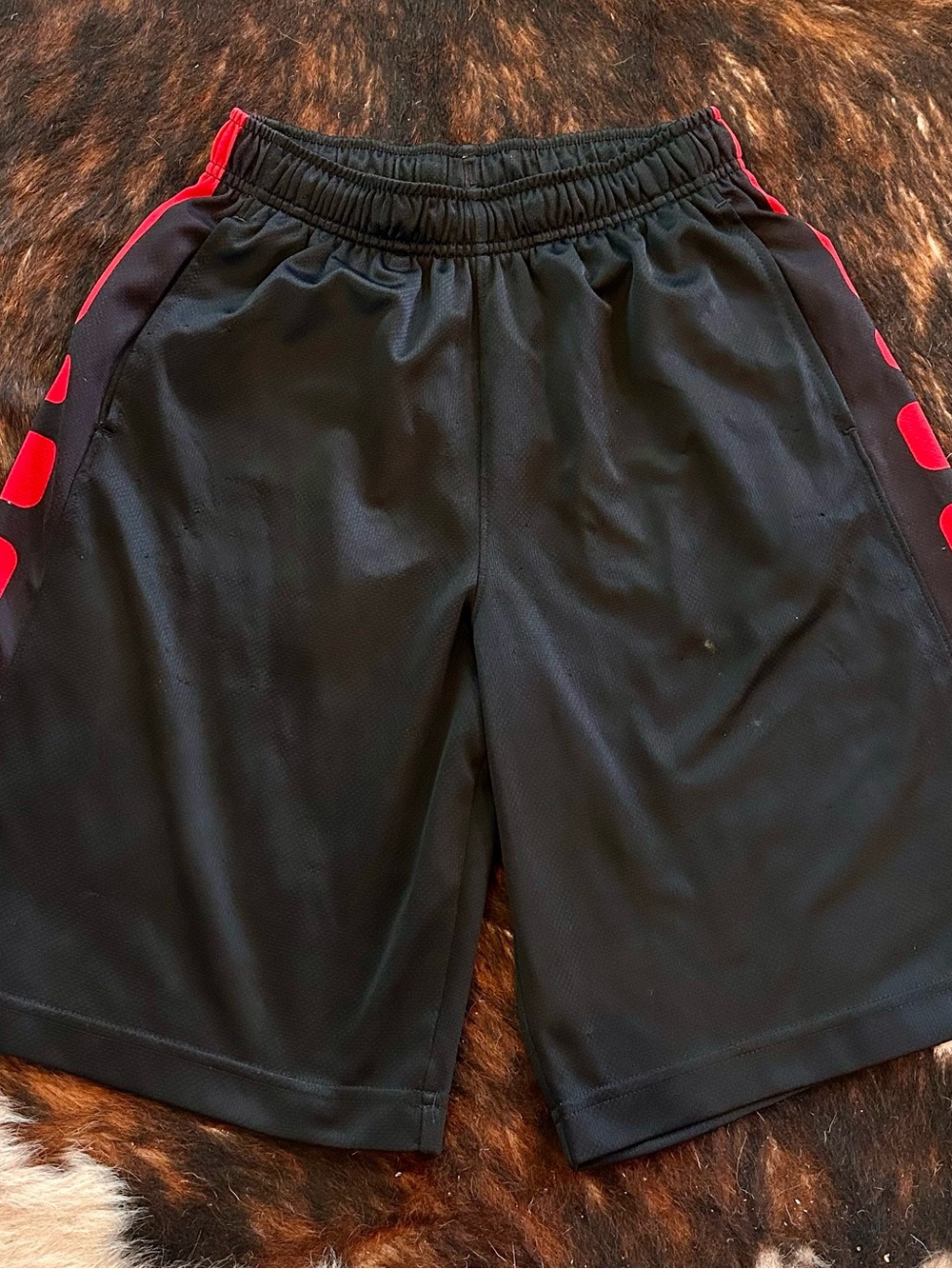Nike Dri-FIT Athletic Shorts – Men’s Medium (M)